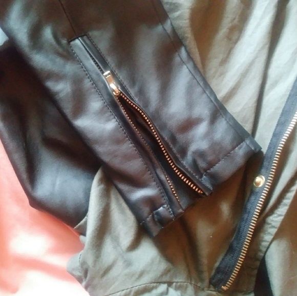 Jacket - Picture 3 of 4